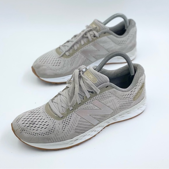 New Balance Arishi Fresh Foam Gray Running Shoes WOMENS Size 9 WARISL01 - Picture 1 of 6